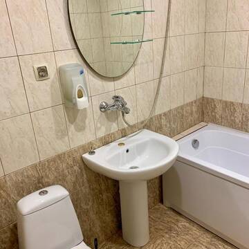 Фото номера Стандартный трехместный номер Гостиница Кавказ г. Лазаревское 3