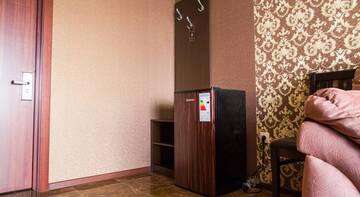 Фото номера Улучшенный семейный номер Гостиница Кардинал г. Лазаревское 6