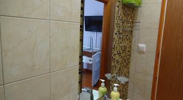Фото номера Семейный номер с душем Гостиница Guest house Rodnik г. Лазаревское 2