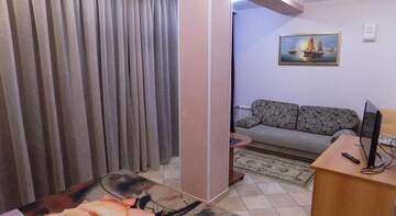Фото номера Двухместный номер с 2 отдельными кроватями Гостевой дом Villa Nina г. Лазаревское 16