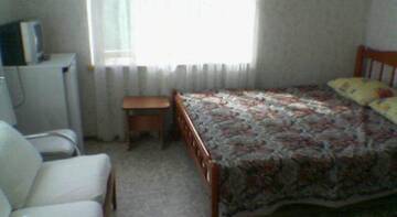 Фото номера Стандартный трехместный номер Гостиница Самара House г. Лазаревское 5