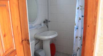 Фото номера Стандартный двухместный номер с 1 кроватью Гостиница Guest house Kristina г. Лазаревское 2