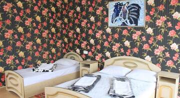 Фото номера Улучшенный трехместный номер Гостиница Guest house Kristina г. Лазаревское 11