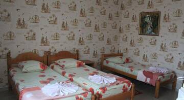 Фото номера Трехместный номер Гостиница Guest house Kristina г. Лазаревское 3