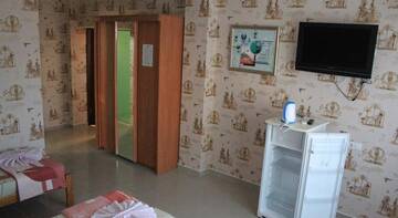 Фото номера Трехместный номер Гостиница Guest house Kristina г. Лазаревское 2