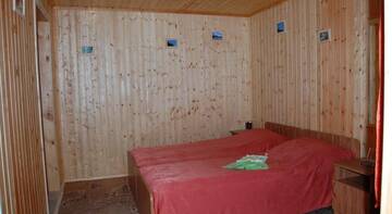 Фото номера Трехместный номер Гостиница Guest house Rechnaya г. Лазаревское 2