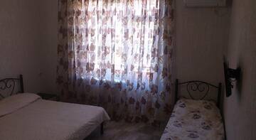 Фото номера Трехместный номер Гостиница Guest house Svetlana г. Лазаревское 2