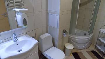 Фото номера Четырехместный номер Гостевой дом Villa Nina г. Лазаревское 2